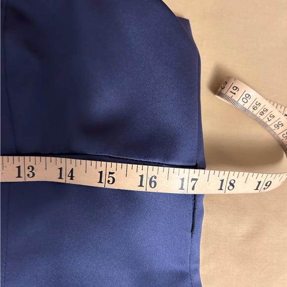 Vera Wang long formal dress - Picture 11 of 11